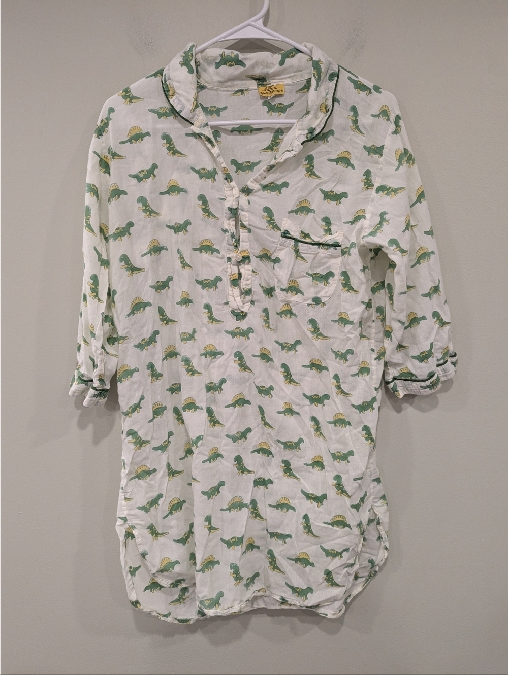 Roberta Roller Rabbit Dinosaur Print 100% Cotton Sleep Shirt Size Medium